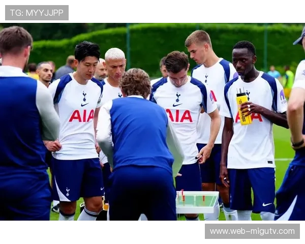 孙兴慜重返热刺主场告别，球迷热情致敬队魂