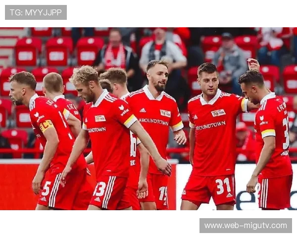 柏林联合1-1法兰克福,双方各取一分 柏林联合1-1法兰克福,双方各取一分